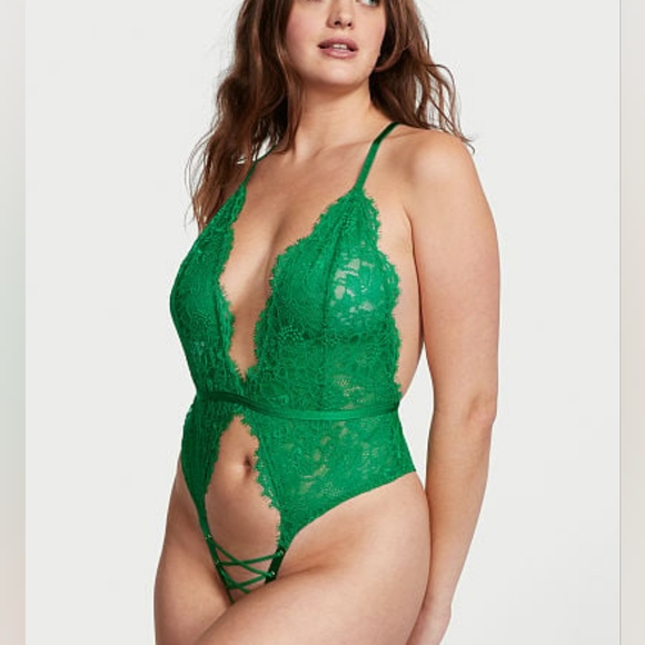 NEW-Victoria's Secret VERY SEXY Lacy Lace-Up Crotchless Teddy S - Picture 1 of 9